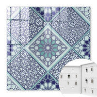 SCHLÜSSELBOX Weiß 30x30 cm – Türöffnung nach rechts - Geometrisches Muster - Blau, Metall (30/30/5cm) - TULUP