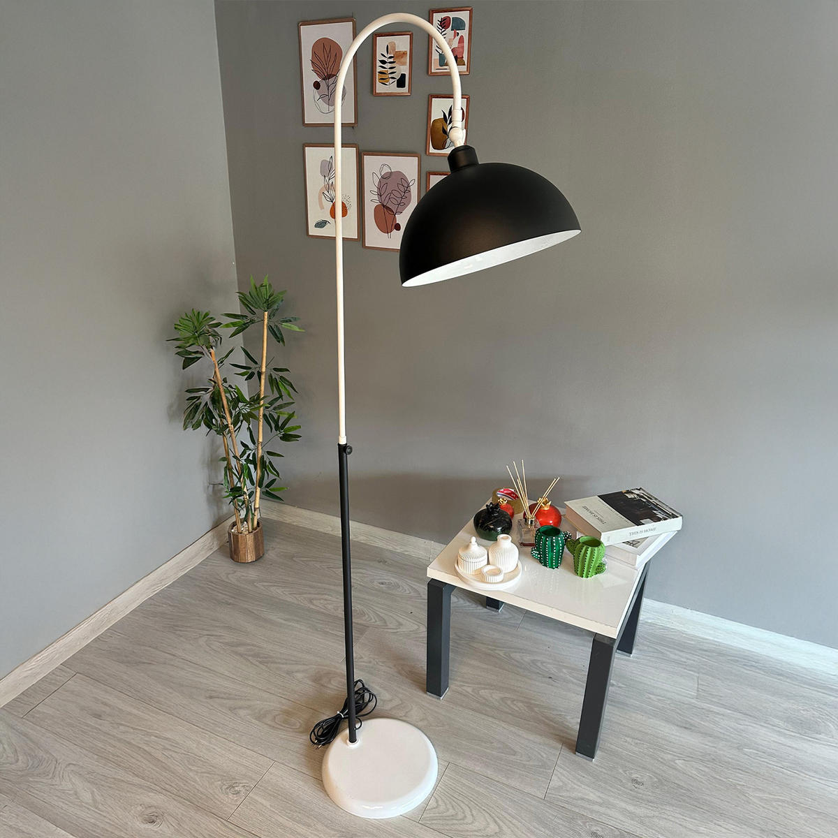 STEHLAMPE Gorkiede E27, verstellbarer Lampenschirm aus Metall - Multicolor, Metall (37/37/170cm) - Bamyum
