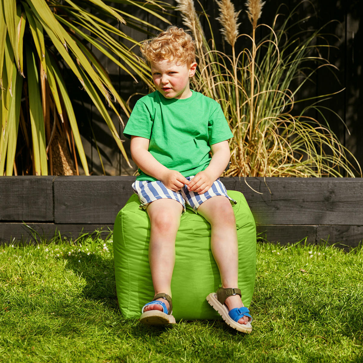 SITZPOUF Outdoor Würfel - Limette/Grün, Kunststoff (38/38/38cm) - Veeva