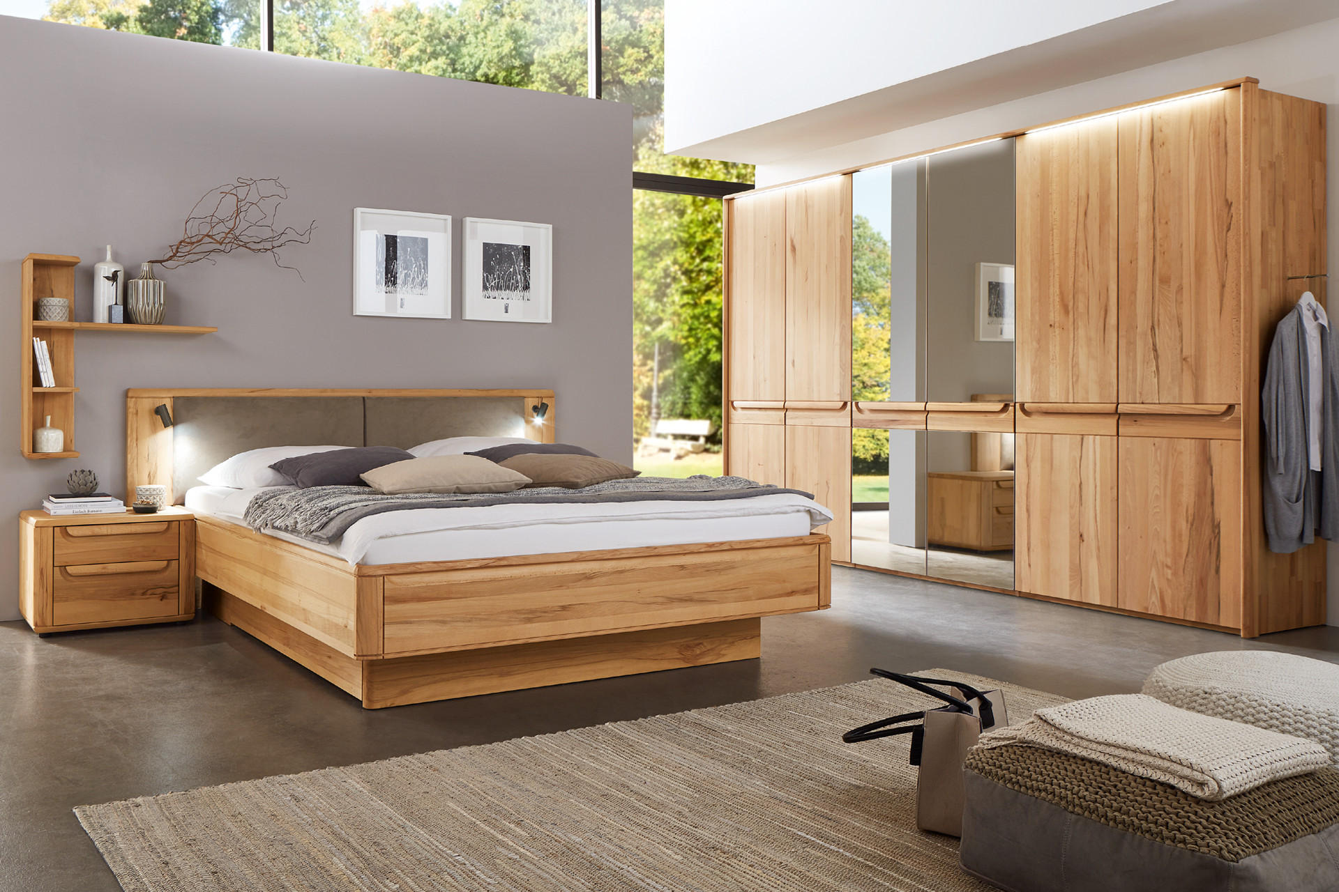 Schlafzimmer aus Buchenholz