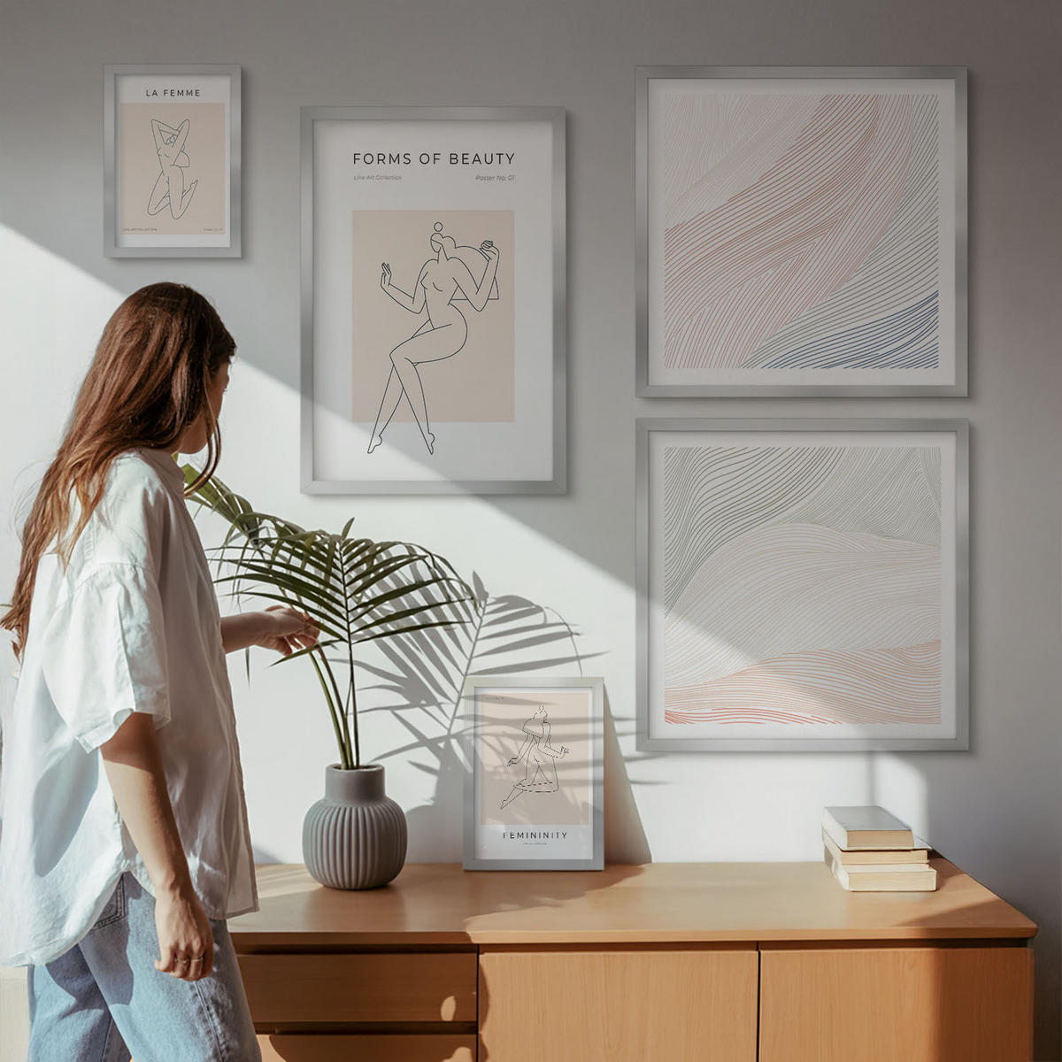 WANDBILDER 5er Set - 50x50 cm & 20x30 cm & 40x60 cm Silberner Rahmen - Weibliche Silhouetten auf Plakaten - Silberfarben, Kunststoff (40/60cm) - ArtPrintCave