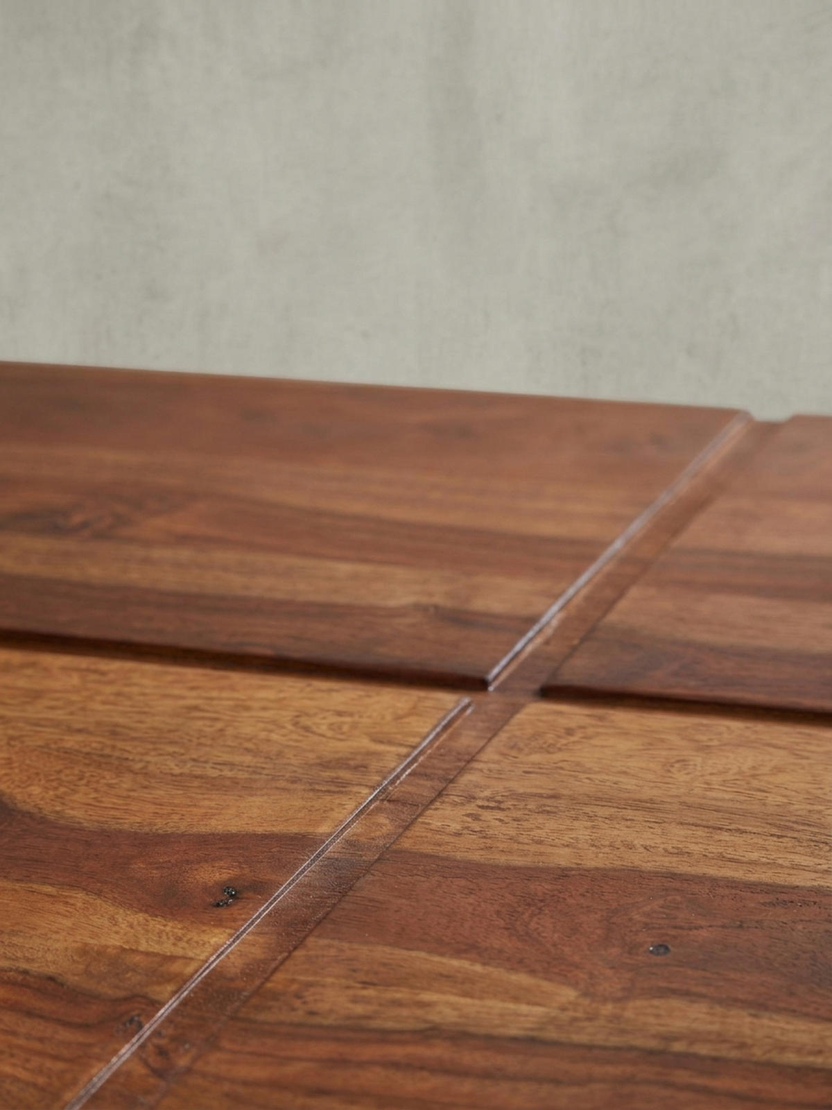 COUCHTISCH Quadrat in Sheesham Massivholz, Modernes Rillenmuster, Maße 57,5x57,5x30 cm - Braun, Holz (58/58/30cm) - KADIMA DESIGN