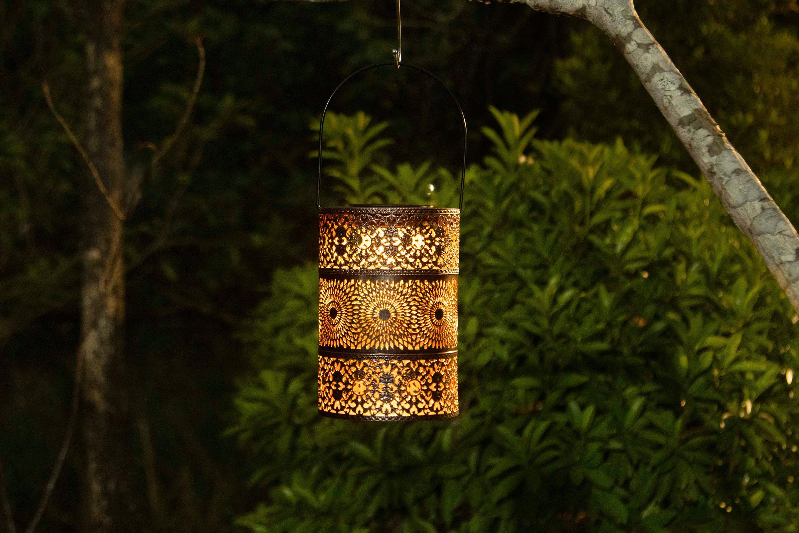 SOLARLAMPEN Orientalisch - stilvolles Set mit hängenden und steckbaren Varianten für stimmungsvolle Abende im Garten - Weiß, Kunststoff (14/14/35.5cm) - Northpoint