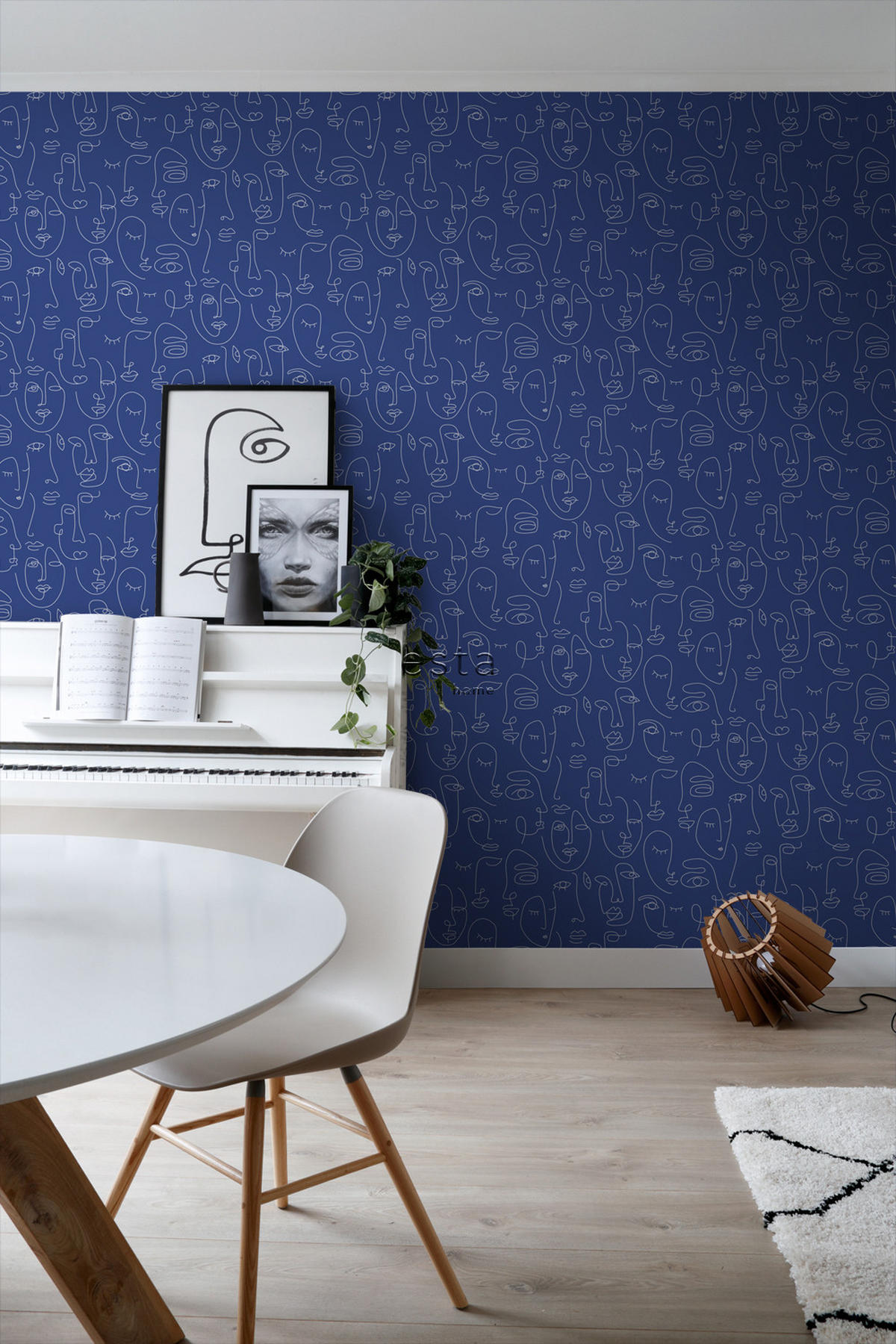 TAPETE Line Art Gesichter 50 x 900 cm - Blau, Papier (50/900cm) - ESTAhome