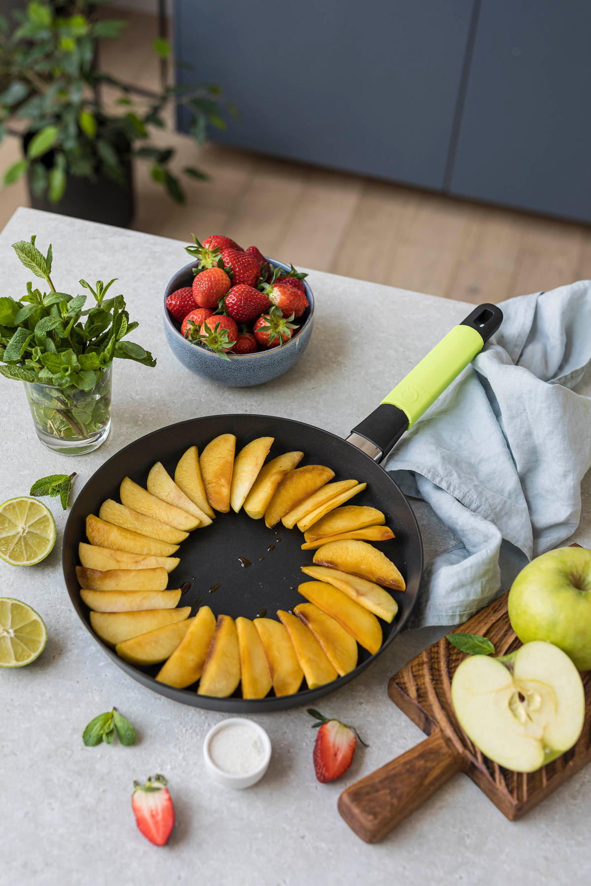 BRATPFANNE INDUKTION ⌀24cm - LIMETTE - Limette, Kunststoff/Metall (24cm) - Gastrolux
