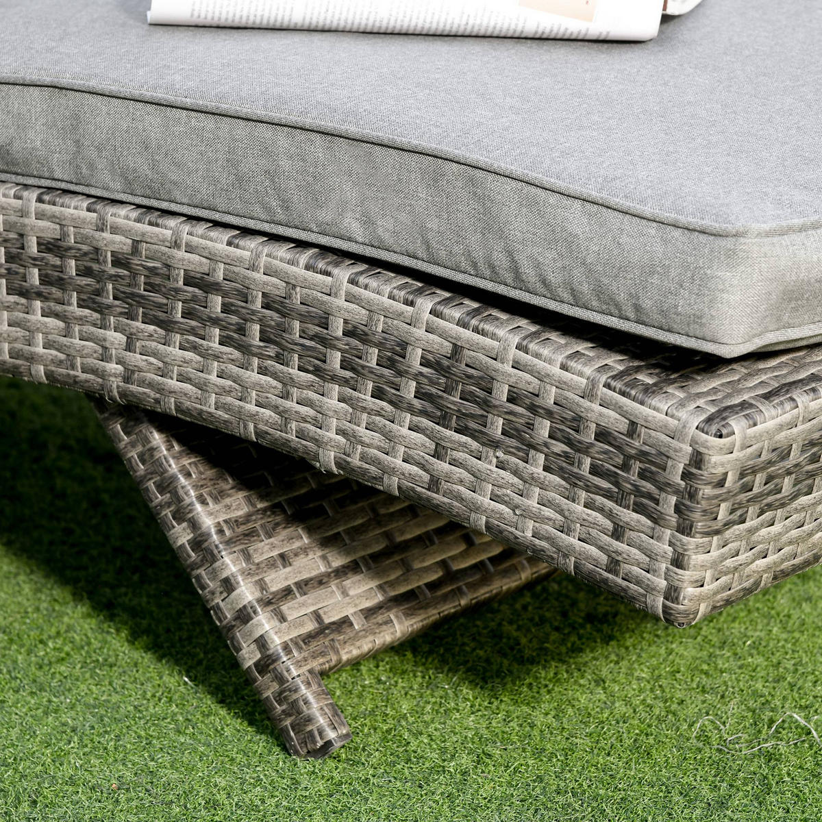 GARTENLIEGE mit Kissen 5-stufig verstellbar Metall Grau 207 x 70 x 70 cm - Grau, Metall (70/70/207cm) - Outsunny