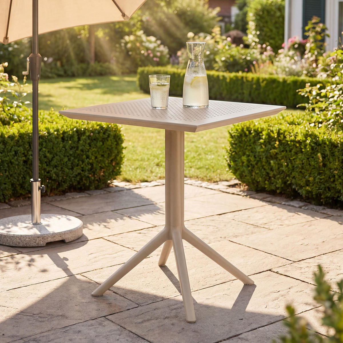 GARTENTISCH eckig 60/60/74 cm Kunststoff taupe - Taupe, Kunststoff (60/60/74cm) - CLP
