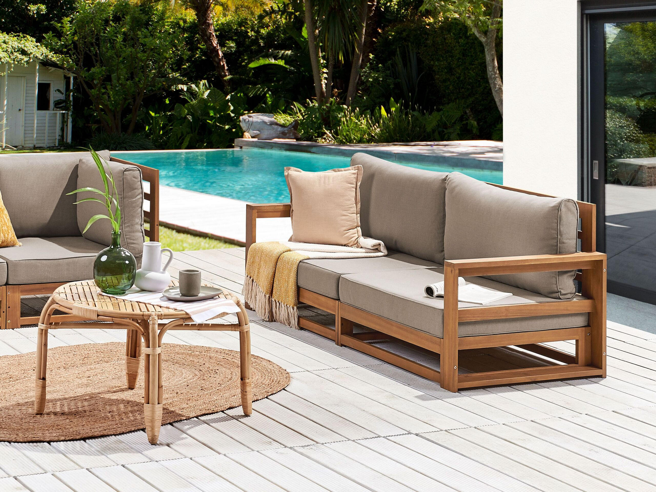 GARTENSOFA 2-sitzer zertifiziertes Akazienholz hellbraun Auflagen taupe Timor - Hellbraun/Beige, Holz (184/72/75cm) - Beliani