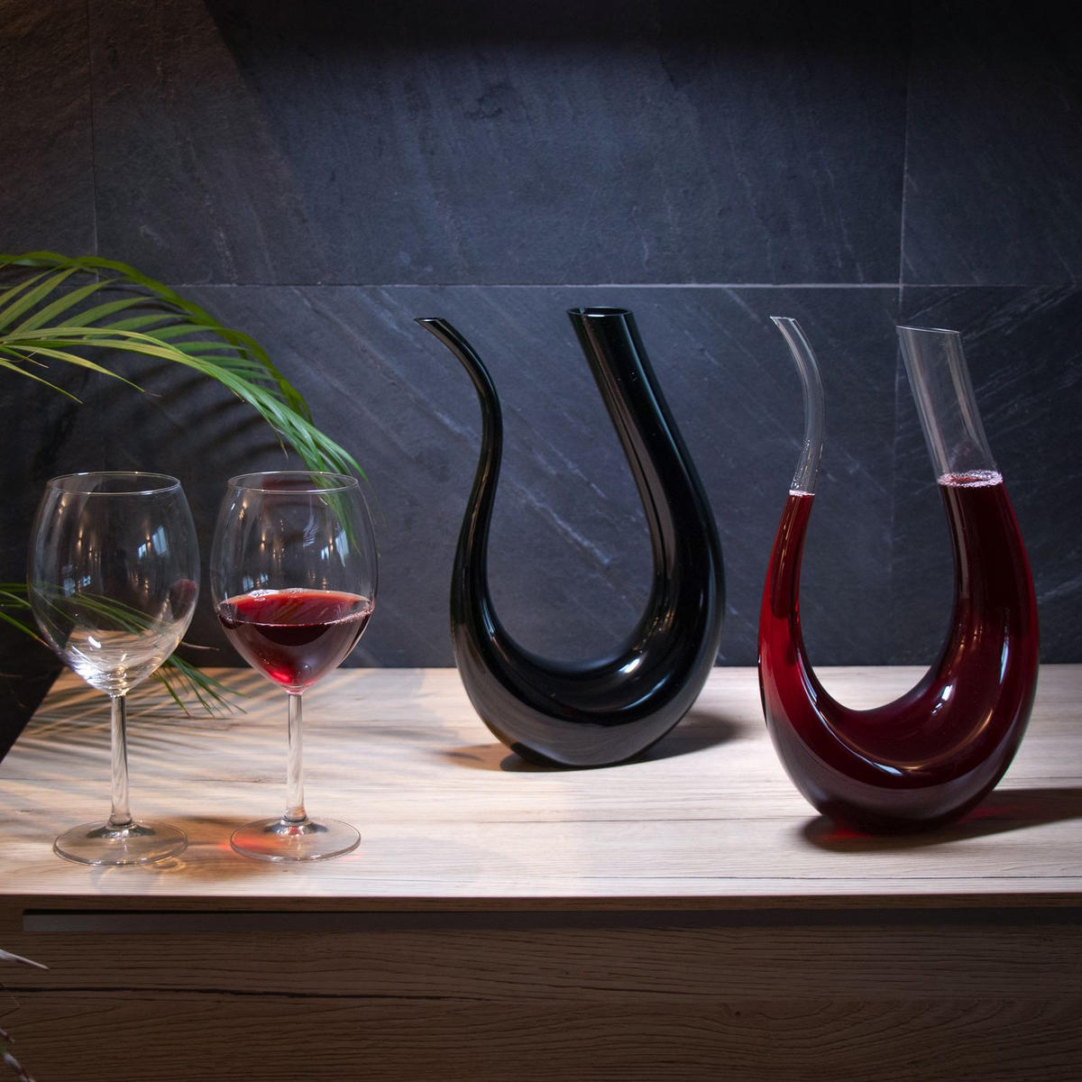 WEINKARAFFE Dekanter - Schwarz, Glas (0.75L) - Intirilife