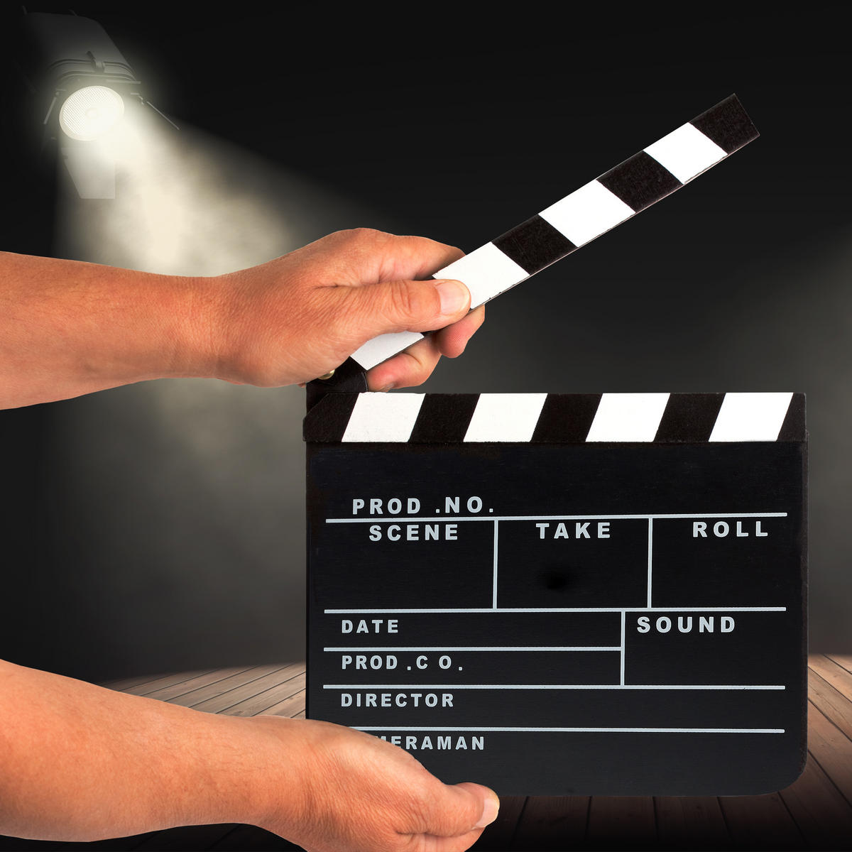 FILMKLAPPE - Schwarz, Holzwerkstoff (30/26/1.5cm) - Relaxdays