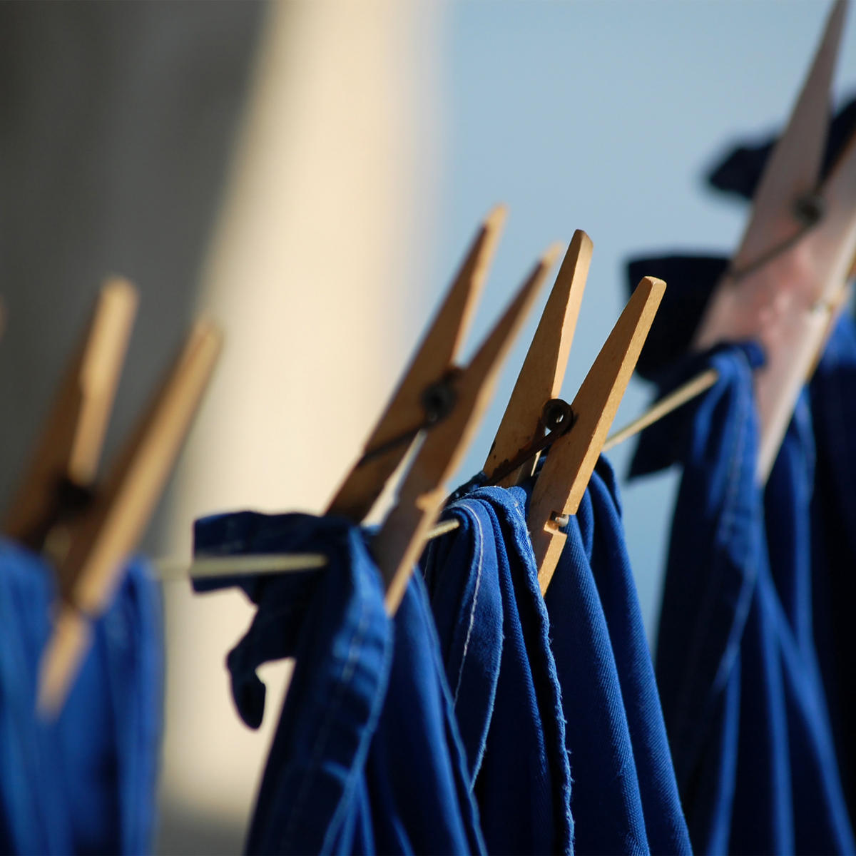 100XWÄSCHEKLAMMERN - Hellbraun, Holz/Metall (7/1.4/1cm) - Relaxdays