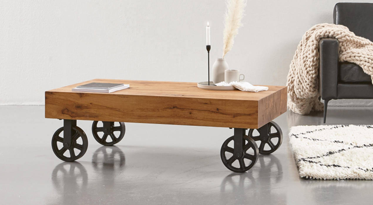 Couchtisch auf Rollen
