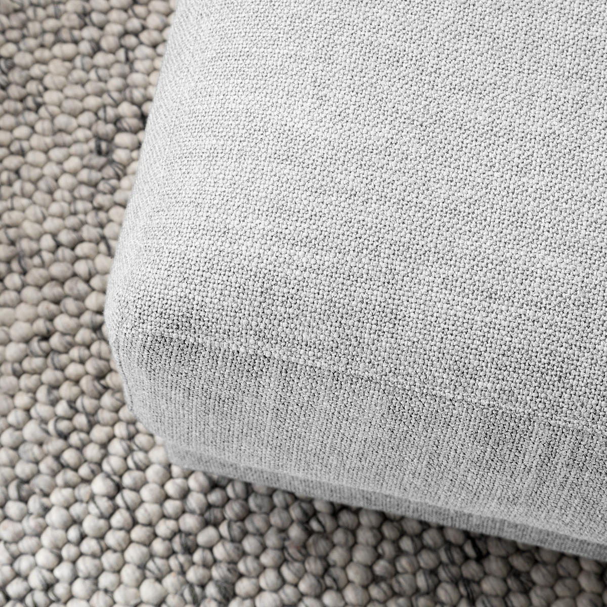 POLSTERHOCKER - Hellgrau/Schwarz, Kunststoff/Textil (105/38/117cm) - home24