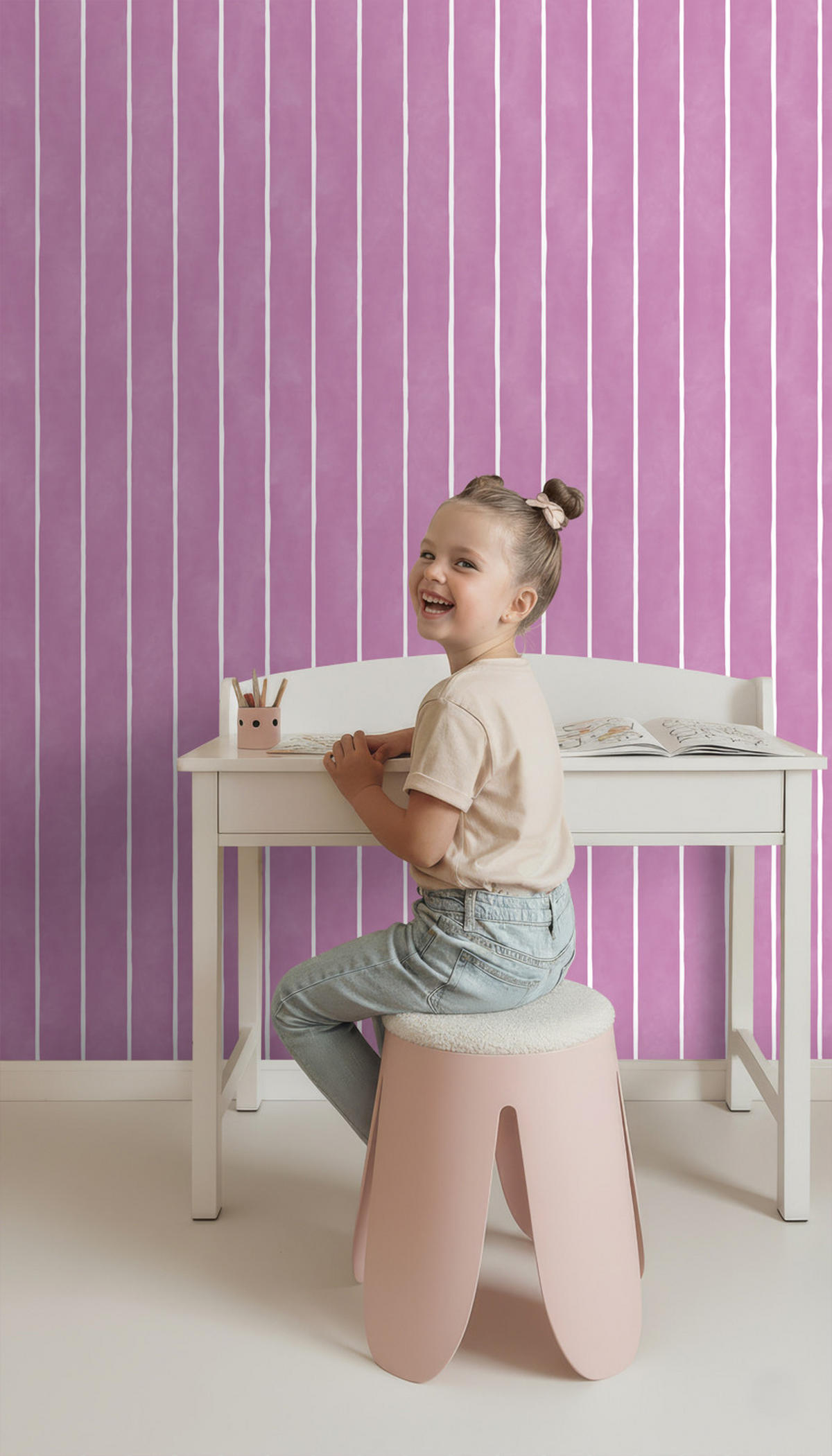 TAPETE Streifenmuster 50 x 900 cm - Lila, Papier (50/900cm) - ESTAhome