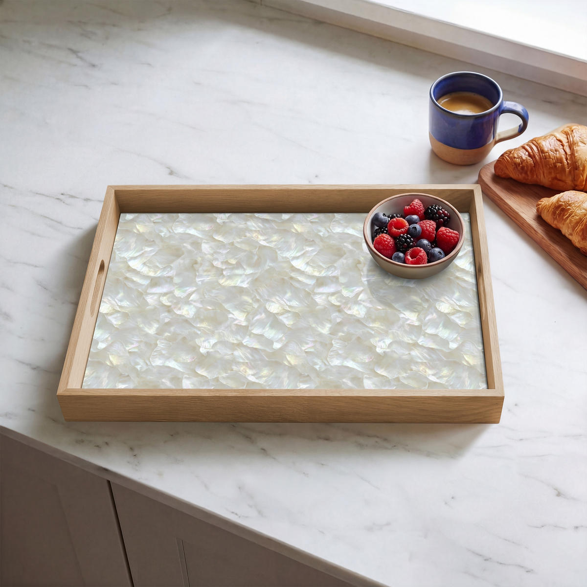 SERVÍROVACÍ PODNOS Perleťový lesk - Bílá - Shell 50x35 cm - bílá, dřevo (50/5/5cm) - OnlyWow