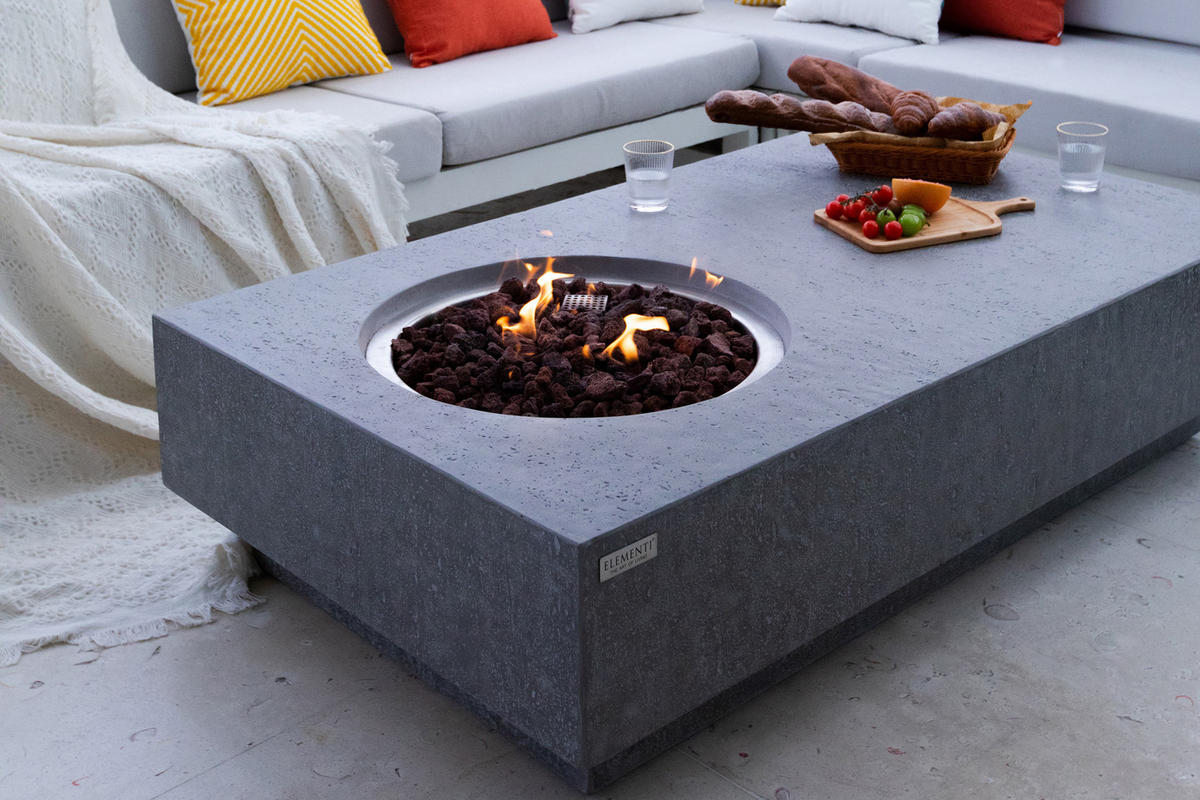 FEUERTISCH Metropolis Gasfeuerstelle aus GFRC-Beton 142/81/35 cm - Hellgrau, Naturmaterialien (81/35/142cm) - Elementi