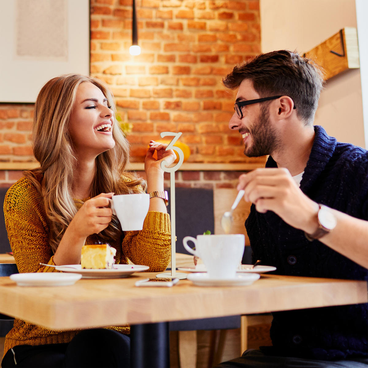 20XČÍSLA stolov - svetlohnedá, drevo (7.5/35/7.5cm) - Relaxdays