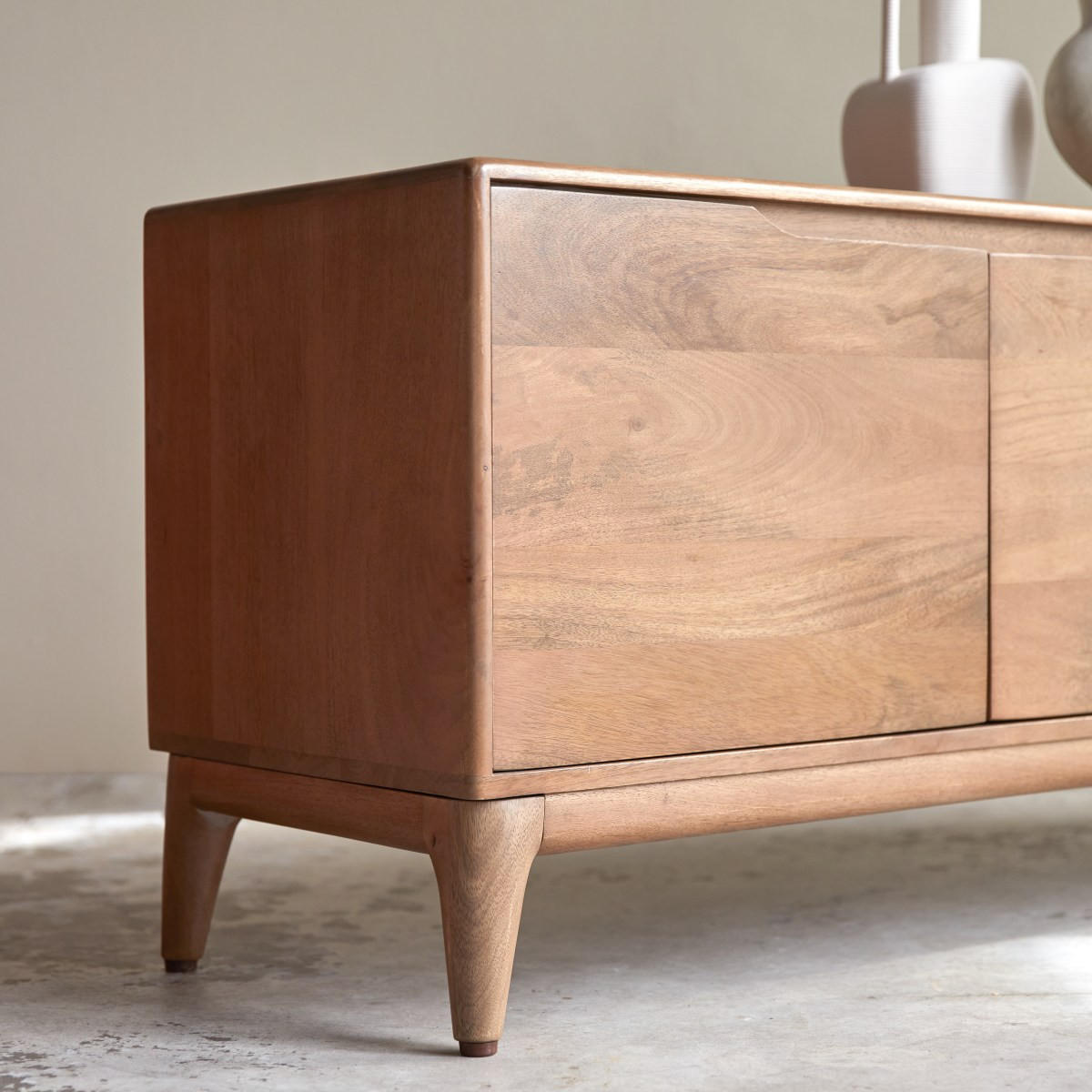 TV-SCHRANK Gabrielle Dunkelbraun aus Mango - Dunkelbraun, Holz (140/56/40cm) - Tikamoon