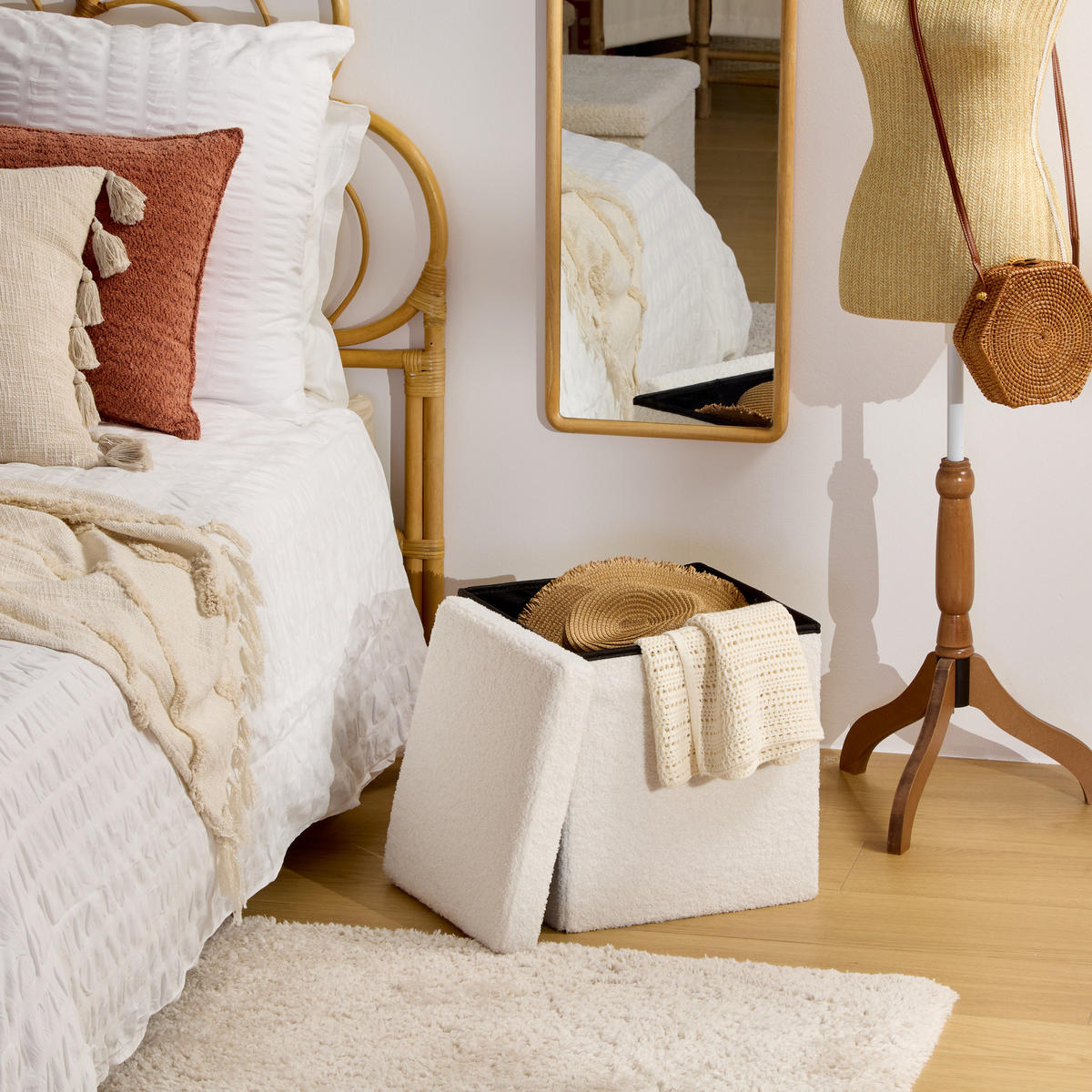 POUF Jaiko 38/38/38 cm - Weiß, Holzwerkstoff (38/38/38cm) - Atmosphera Createur d´interieur