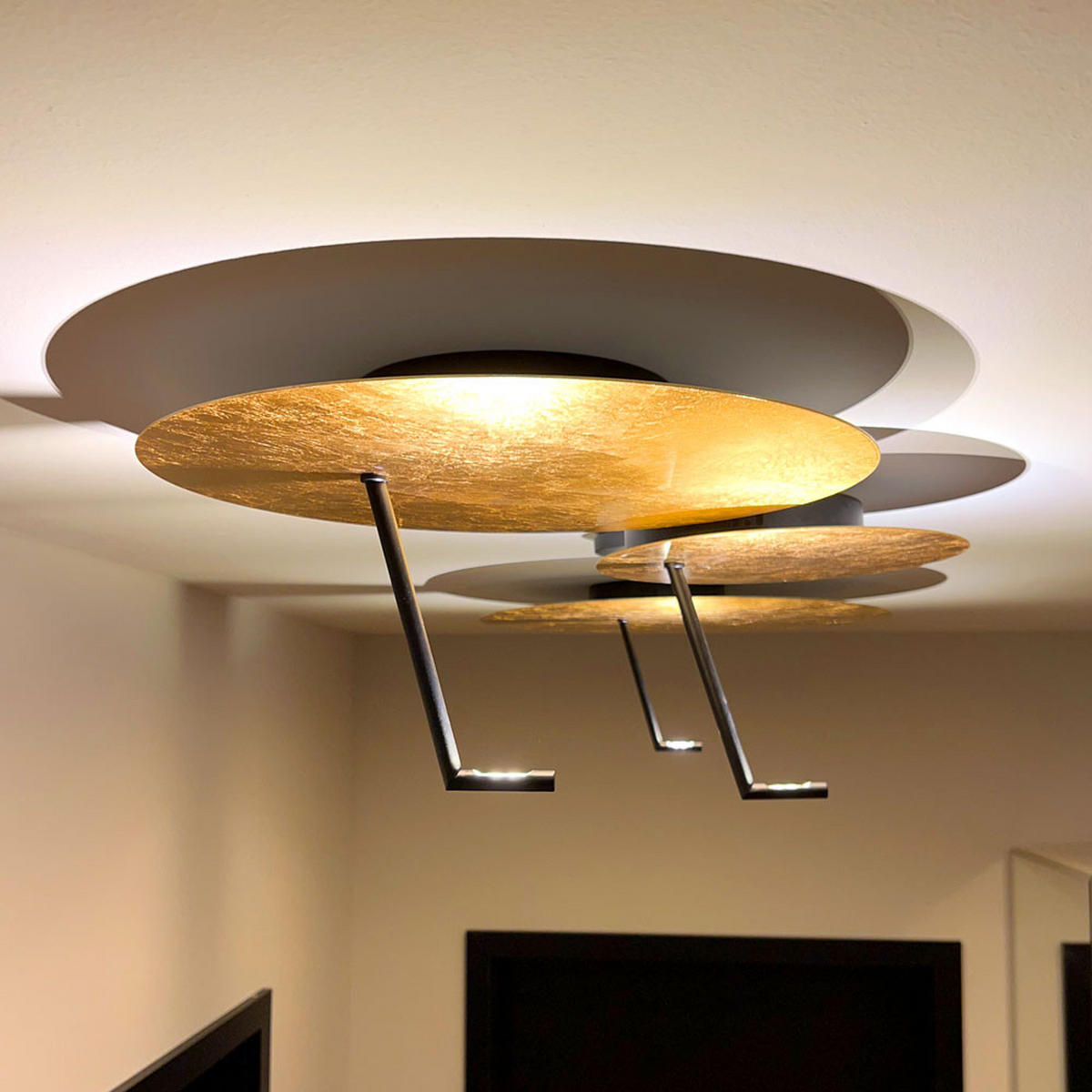LED-WAND-/DECKENLAMPE Hook Blattgold Ø 30cm - Goldfarben, Metall (30/30/25cm) - s.luce