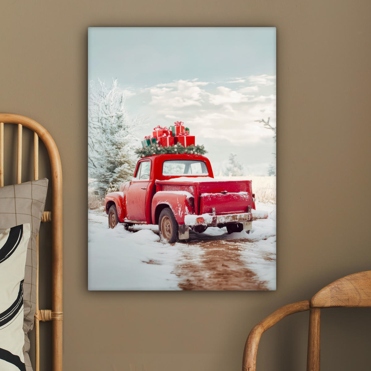 LEINWANDBILD Auto - Rot - Geschenke - Winter - Schnee - Weihnachten 60x80 cm - Rot, Textil (60/80cm) - MuchoWow