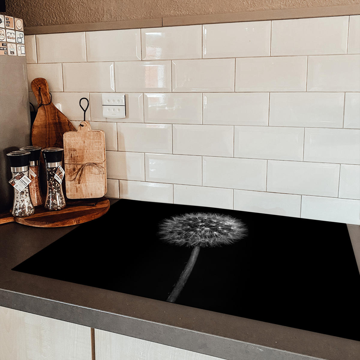 HERDABDECKPLATTE Löwenzahn - Schwarz - Floral - Botanisch Induktionsmatte 81x52 cm - Grau, Kunststoff (81/52/0.2cm) - MuchoWow