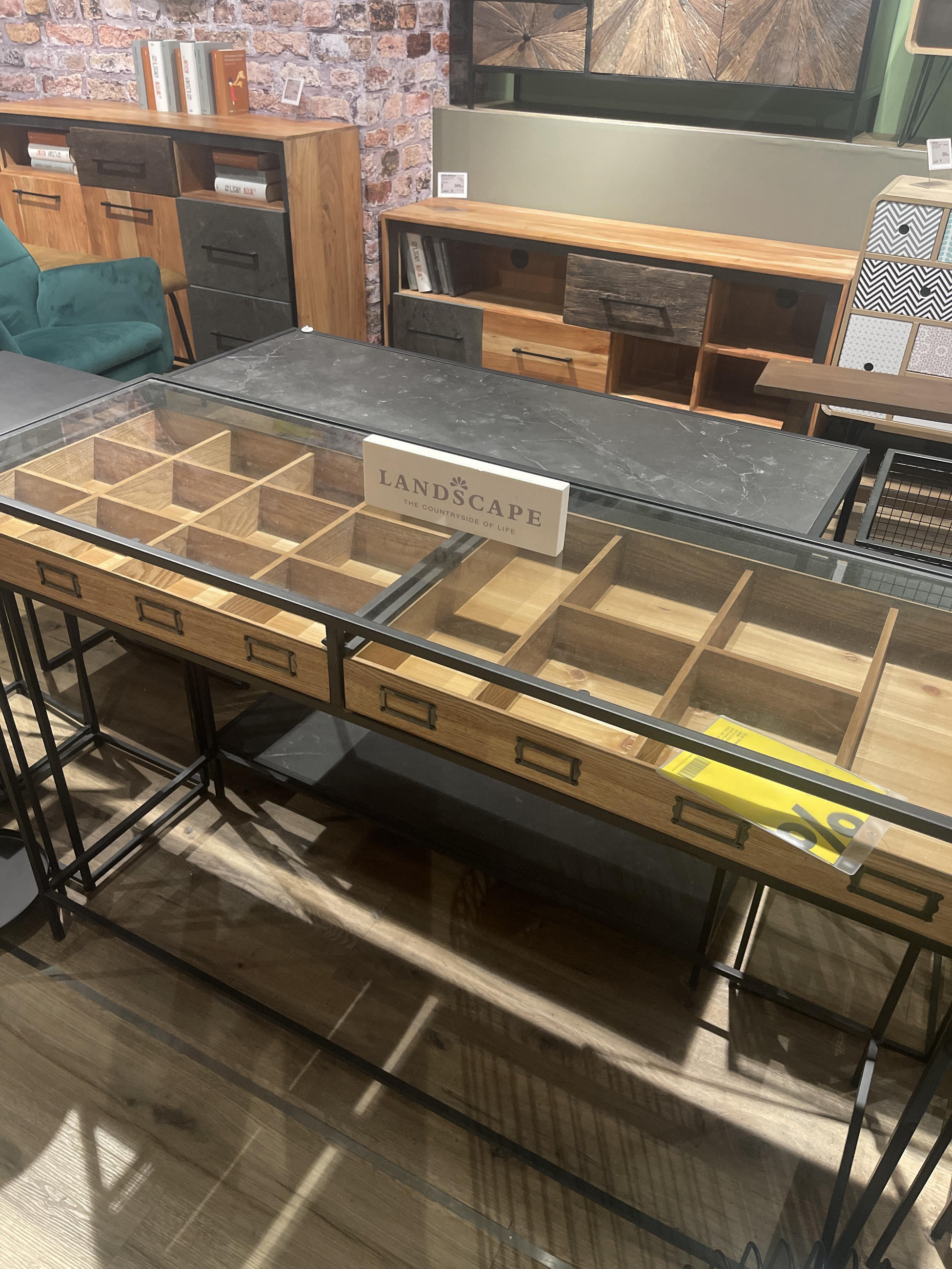 Konzolna miza - Landscape