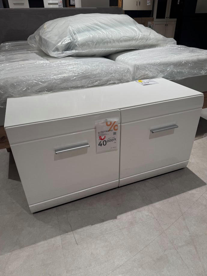 ELŐSZOBAPAD ADANA-OUTLET BUDAÖRS - Carryhome