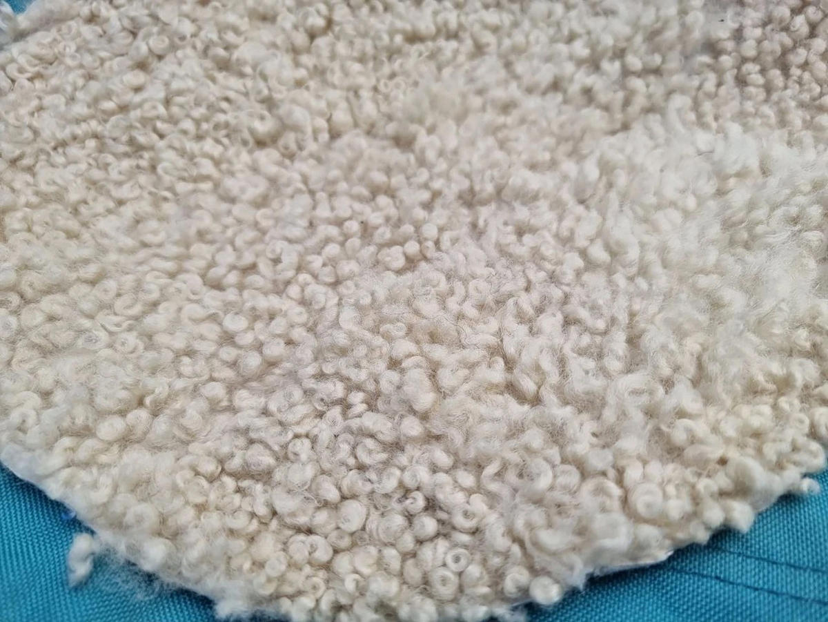 SITZAUFLAGE Lammfell Patchwork natur vernäht weich 37x37 cm Beige Rund - Beige, Fell (37/37cm) - Provellus