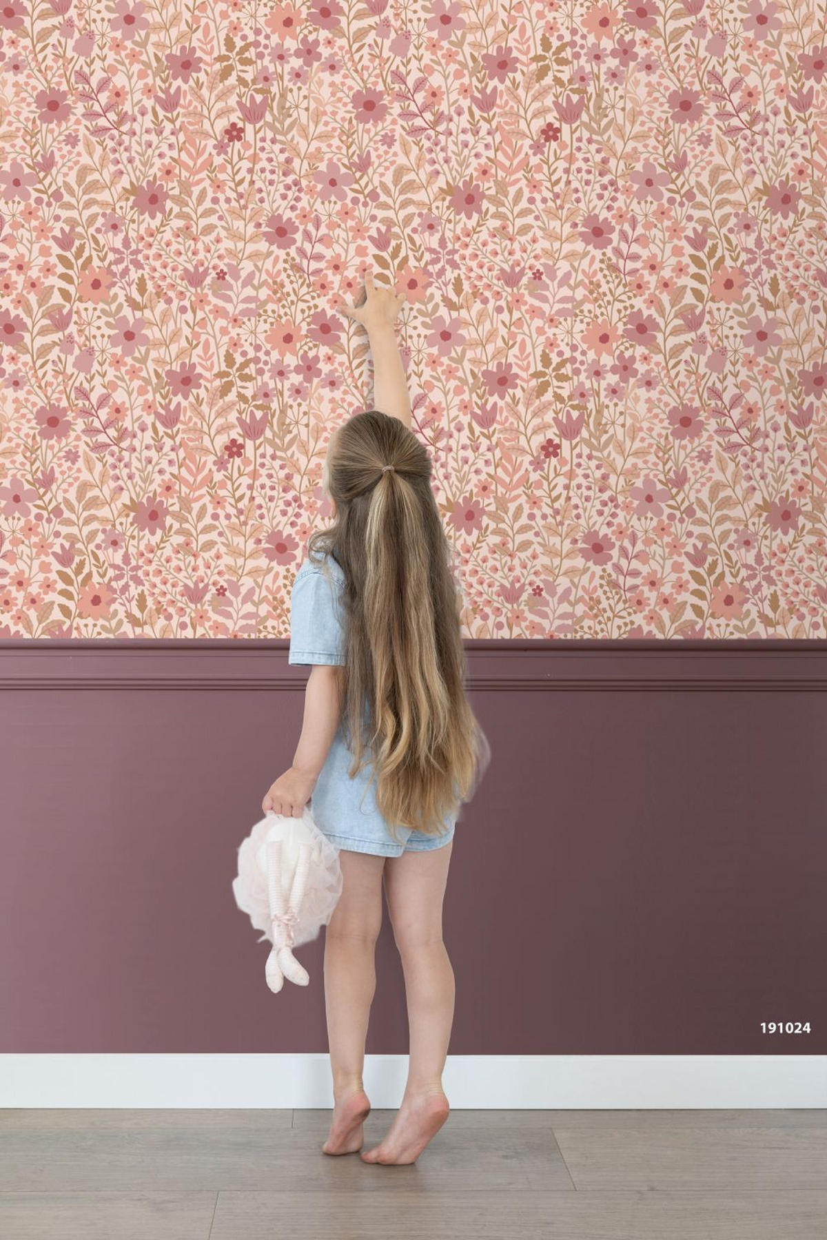 TAPETE Blumen 50 x 900 cm - Lila, Papier (50/900cm) - ESTAhome