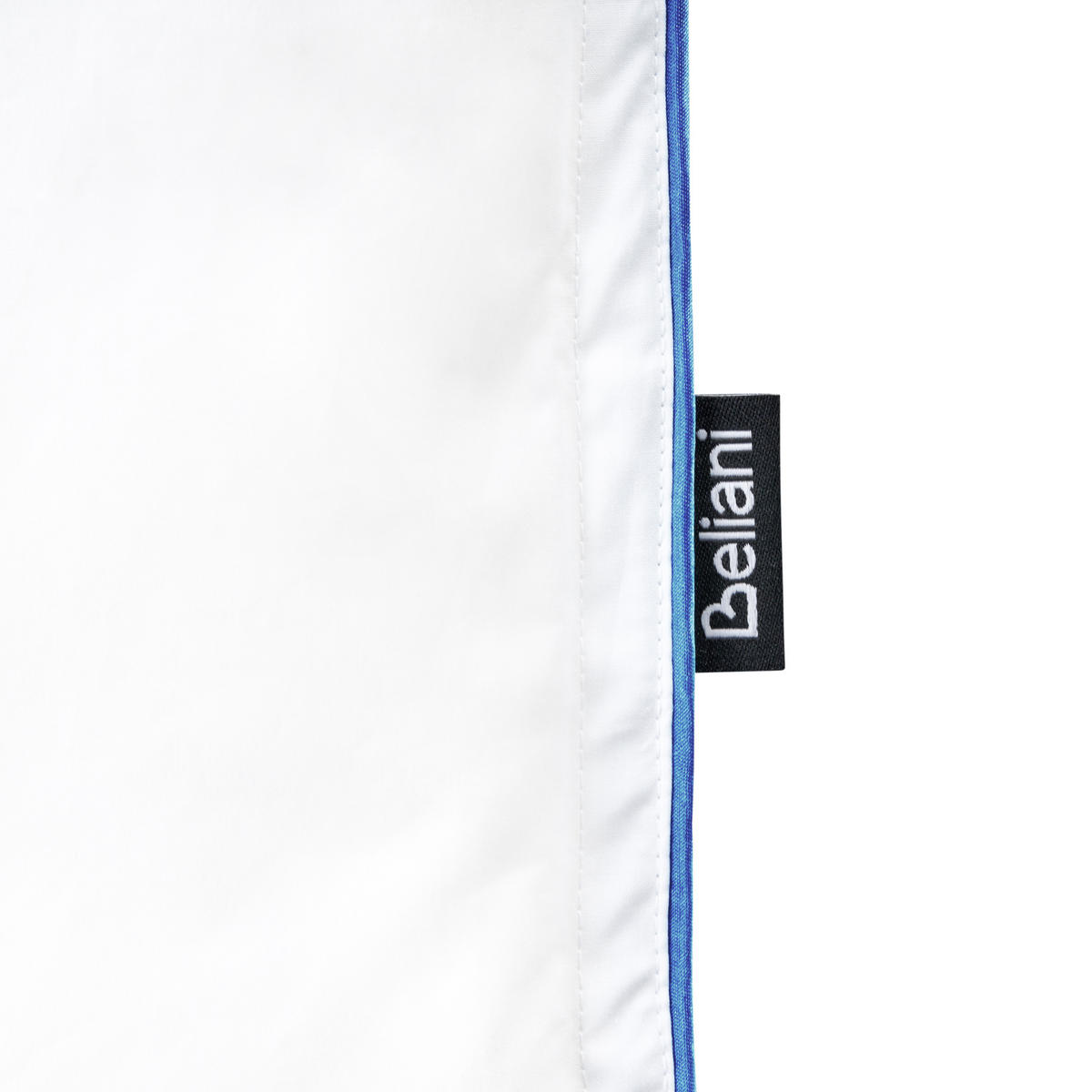 PŘIKRÝVKA Kachní peří a Prachové peří Lehká Teplá 150/200 cm Cervino - bílá, textil (150/200cm) - Beliani