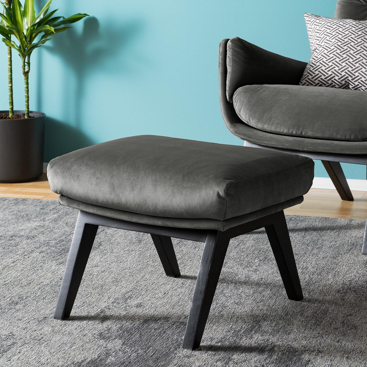 POLSTERHOCKER mit Holzfüßen - Schwarz/Grün, Eichenholz/Textil (51/37/41cm) - home24