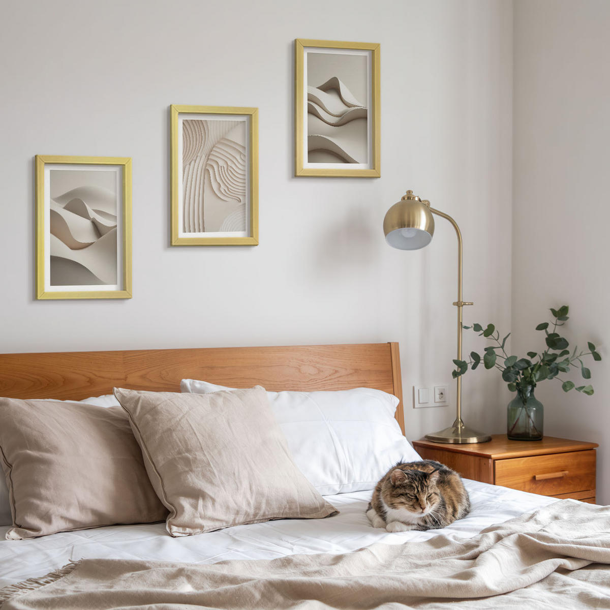 BILDER SET 3er Set - 20x30 cm Goldrahmen - Abstrakte beige Wellen - Goldfarben, Kunststoff (20/30cm) - TULUP