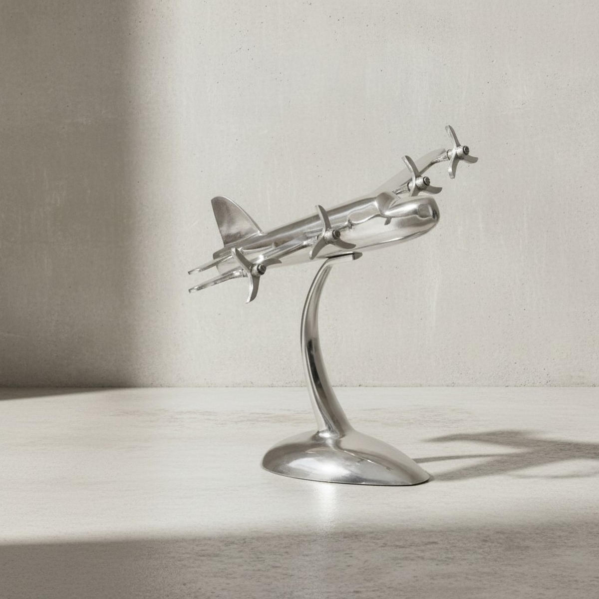 DEKOFIGUR Flugzeugpropeller Aluminium Silber 42x30 cm handgefertigt - Silberfarben, Metall (42/42/30cm) - KADIMA DESIGN