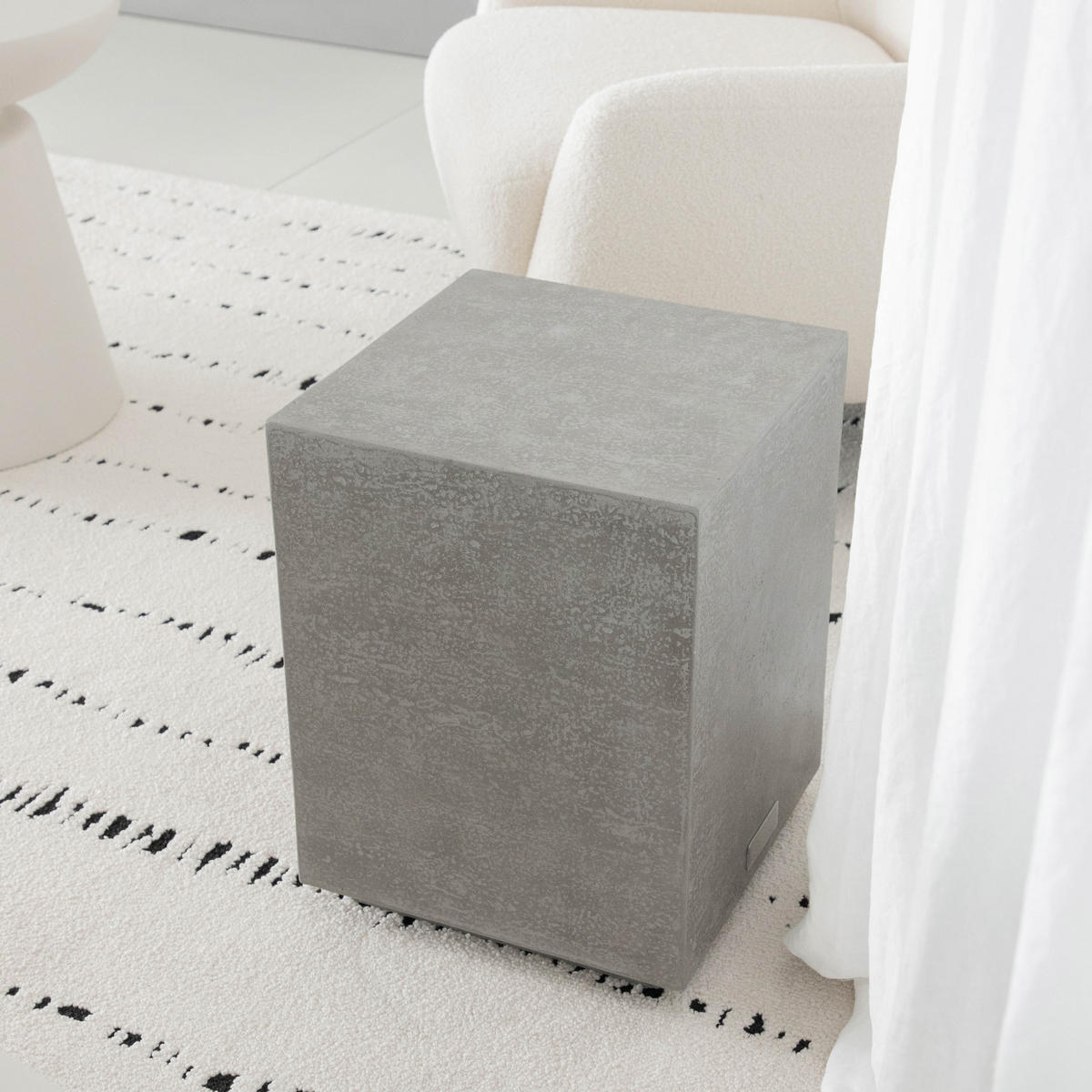 BEISTELLTISCH TEVERE aus GF-Beton, Wetterbeständig, 35x35x46 cm - Grau, Naturmaterialien (35/35/46cm) - Elementi