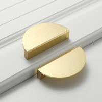 LOT de 1 poignées de tiroir ou d’armoire en forme de demi-lune en laiton brossé Doré 10 cm - Goldfarben, Metall (4.9/2/10cm)