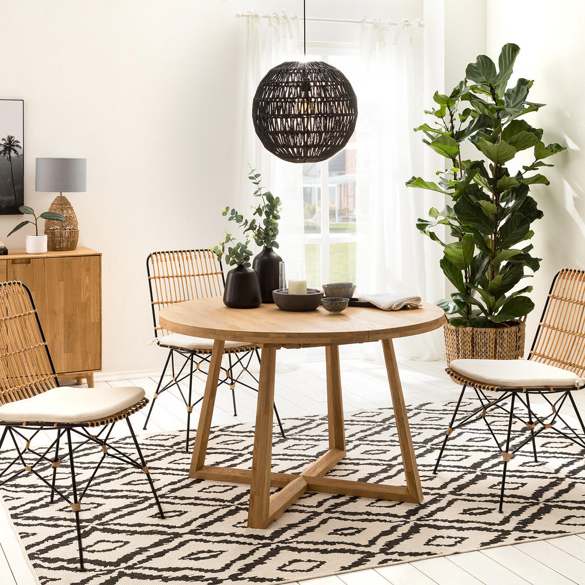 ESSTISCH - Eiche massiv - Eichefarben/Braun, Holz (120/120/75cm) - home24