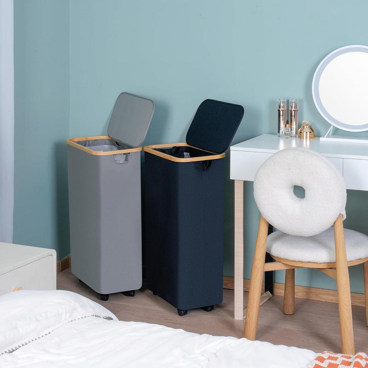 WÄSCHEKORB mit Rollen und Deckel Grau 75L - Grau, Textil (25.5/70/44cm)