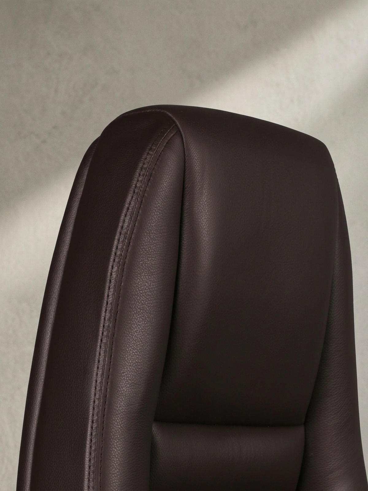 CHEFSESSEL Echtleder mit Aluminiumfußkreuz und ergonomischer Sitzform MADRID, Braun 70x68x130 cm - Silberfarben/Braun, Leder/Metall (70/130/68cm) - KADIMA DESIGN