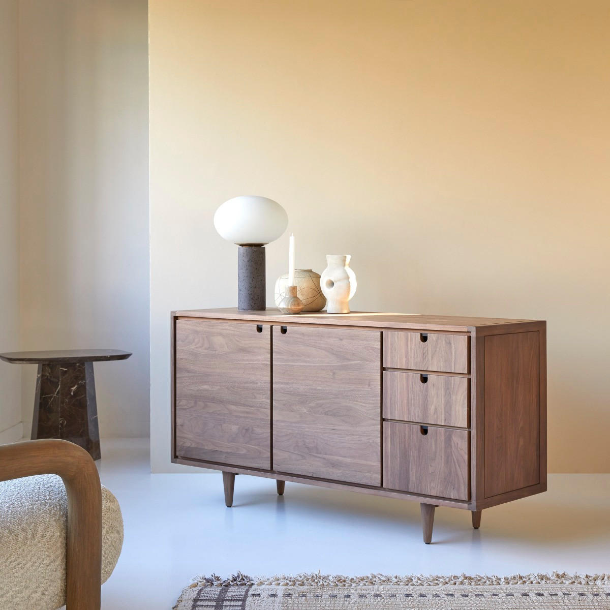 SIDEBOARD Jonàk Braun aus Walnuss - Braun, Holz (145/76/45cm) - Tikamoon