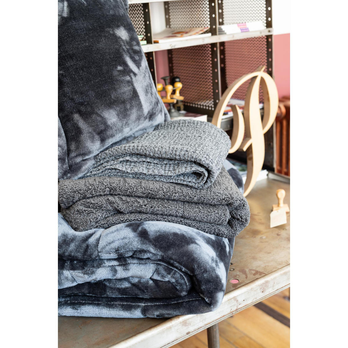 PLAID Tender aschegrau 150 x 200 cm - Schwarz, Textil (150/200cm) - Vivaraise