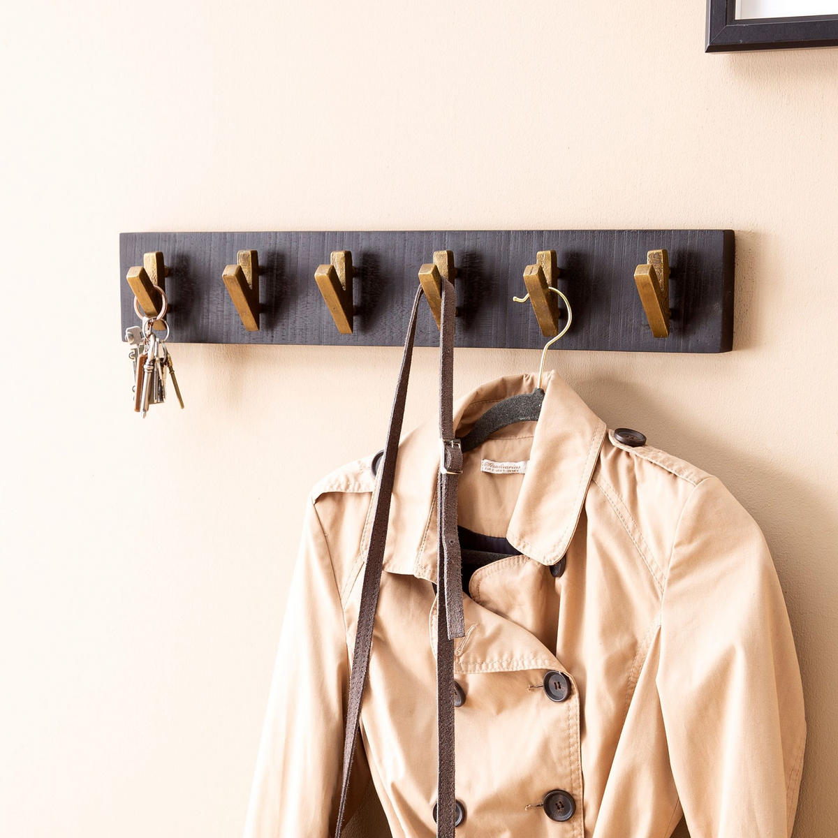 WANDGARDEROBE Mango Massivholz Metall Modern 60x10x8 cm Schwarz Gold - Schwarz, Holz (60/10/8cm) - KADIMA DESIGN