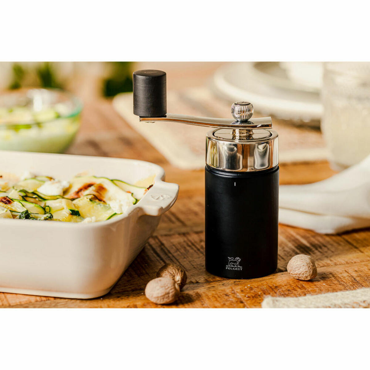 MUSKATMÜHLE Isen 15cm Buchenholz Schwarz Stahlmahlwerk - Schwarz, Holz (5.4/15/5.4cm) - PEUGEOT