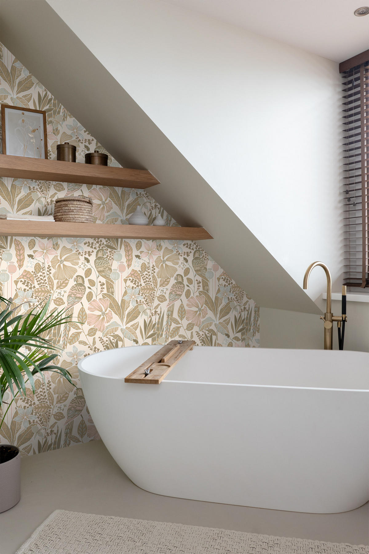 TAPETE tropischen Blumen und Paradiesvögeln 50 x 900 cm - Beige, Papier (50/900cm) - ESTAhome