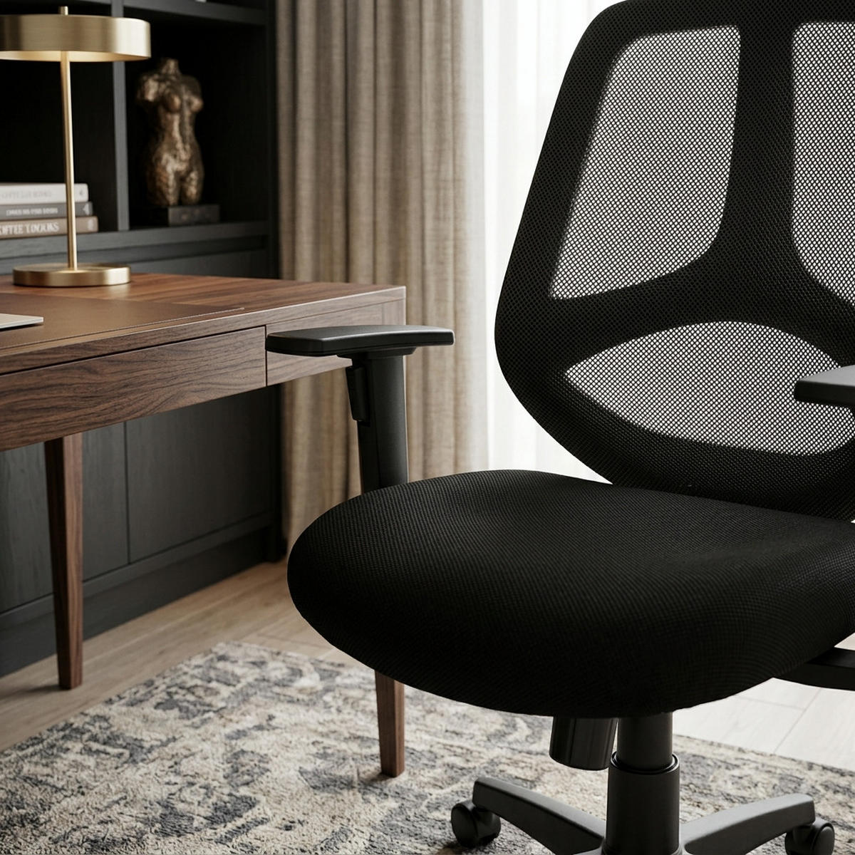 BÜRODREHSTUHL Schwarz Netz mit verstellbarer Kopfstütze, Armlehnen und 120 kg Belastbarkeit KOMFORTABEL - Schwarz, Textil (61/127/57cm) - KADIMA DESIGN