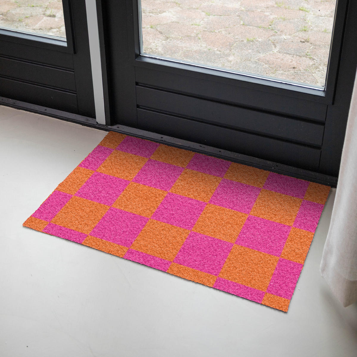 OTIRAČ ZA VRATA Karirani uzorak 90x60 cm - pink, plastika (90/0.4cm) - MuchoWow