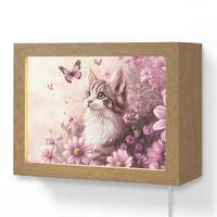 NÁSTĚNNÁ LAMPA Koťátko - Květiny - Motýli - Fialová 20x15 cm - starorůžová, kompozitní dřevo (20/15/8cm) - OnlyWow