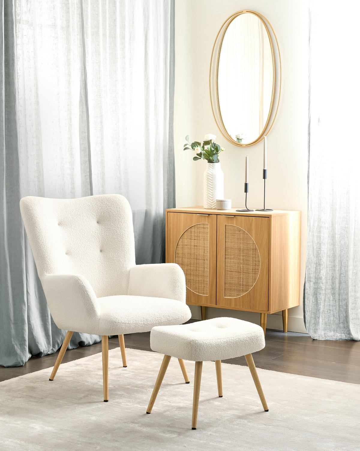 SESSEL Bouclé cremeweiß mit Hocker Vejle - Hellbraun/Weiß, Textil (67/95/52cm) - Beliani