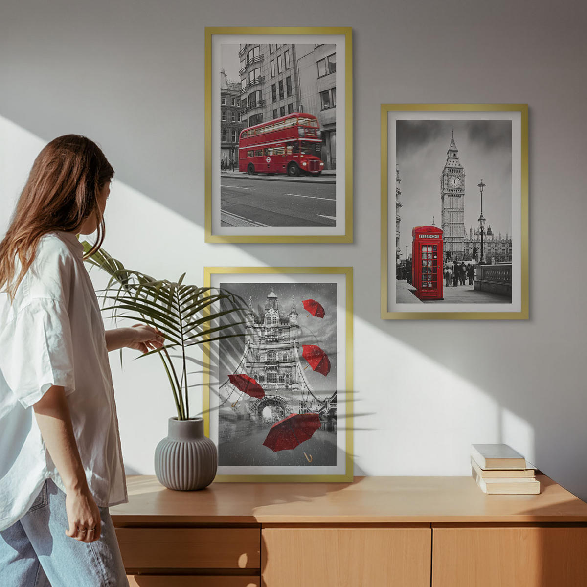 WANDBILDER 3er Set - 40x60 cm Goldrahmen - Red Accents London - Goldfarben, Kunststoff (40/60cm) - ArtPrintCave