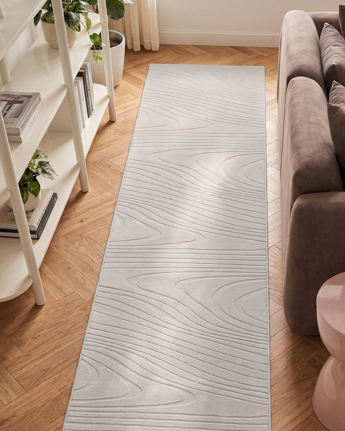 KOBEREC Z UMĚLÉ KOŽEŠINY Krémově bílý 80/300 cm Ontake - bílá/krémová, plast (80/300cm) - Beliani